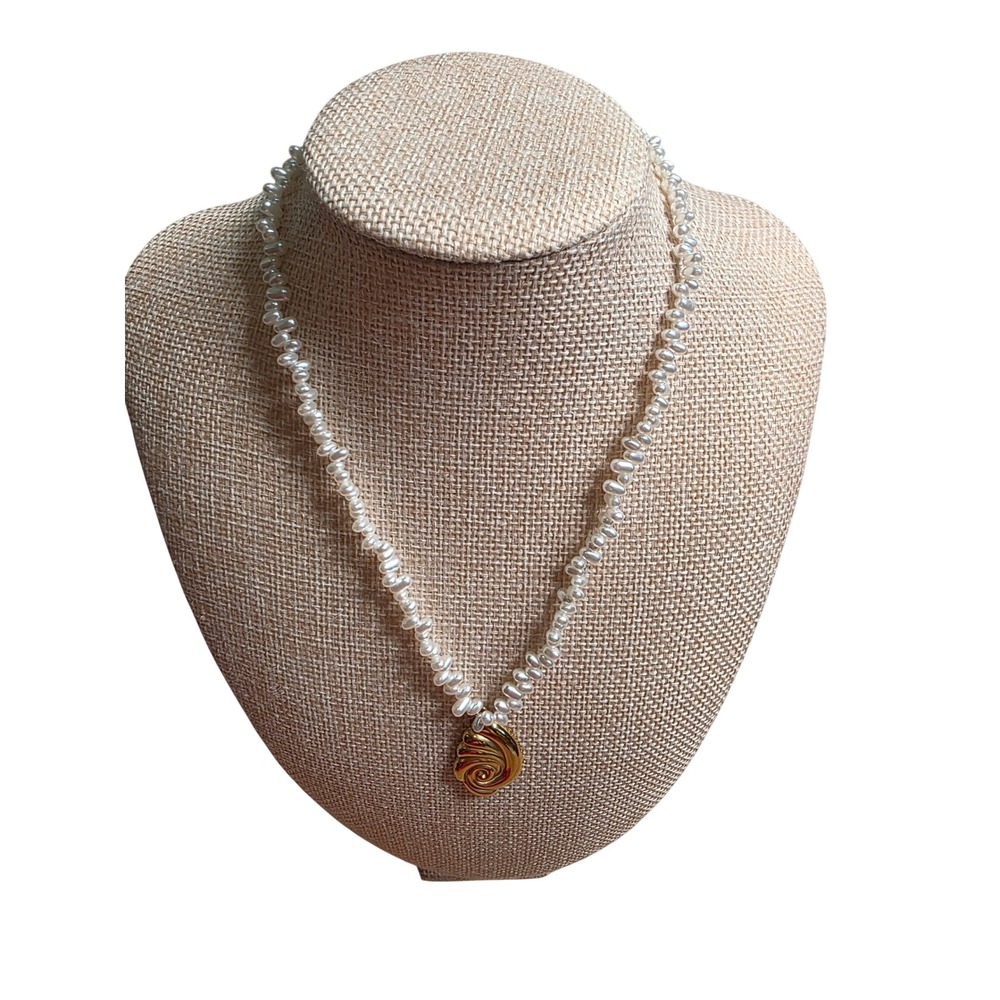 Slide Jewels Faux Pearl Necklace 15" Graduated Gold Tone Pendant Choker